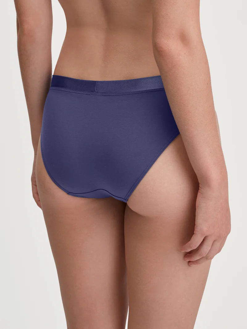 WOMEN Brief