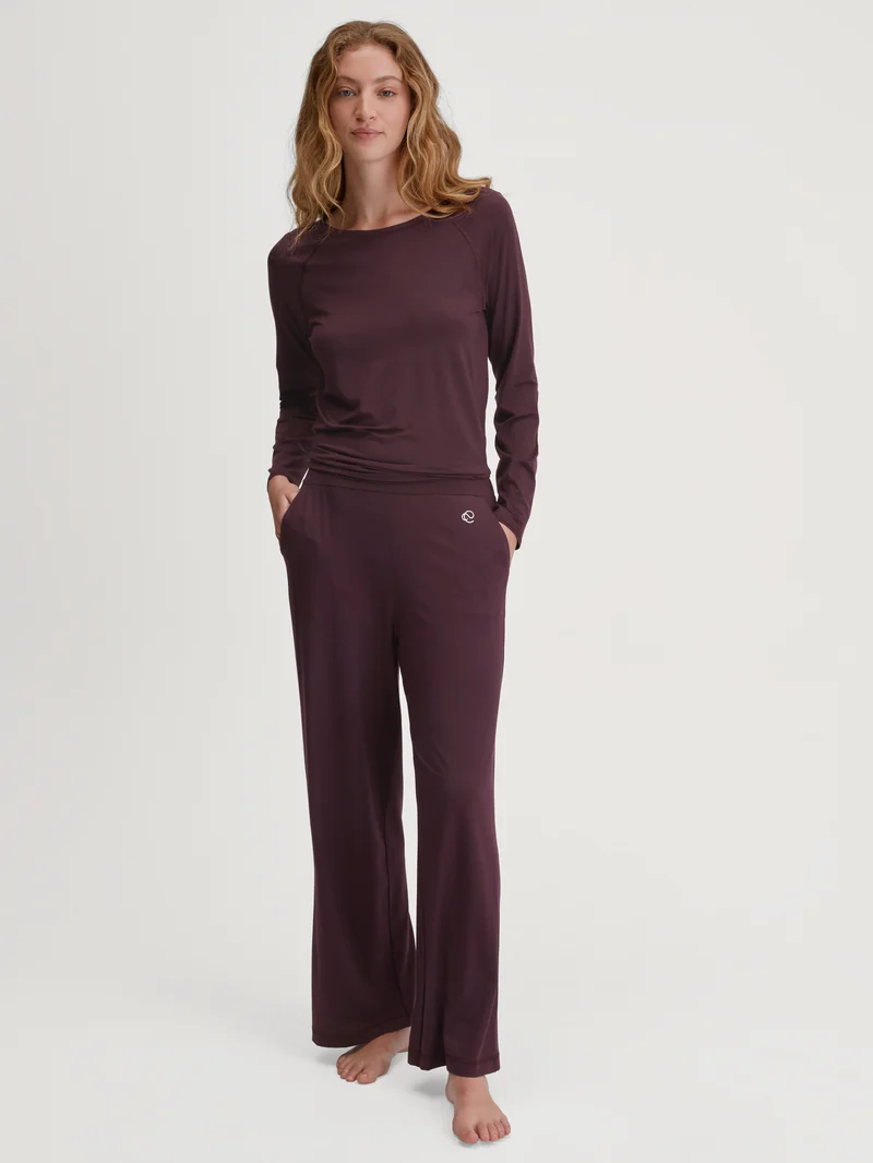 WOMEN Pants