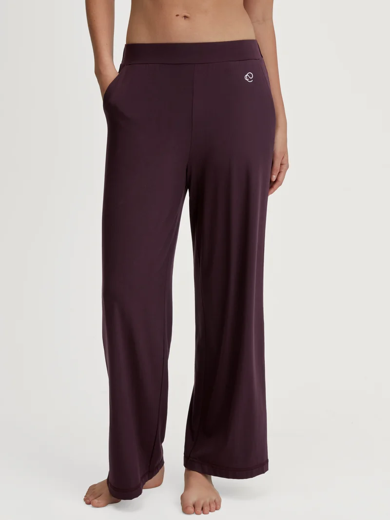 WOMEN Pants