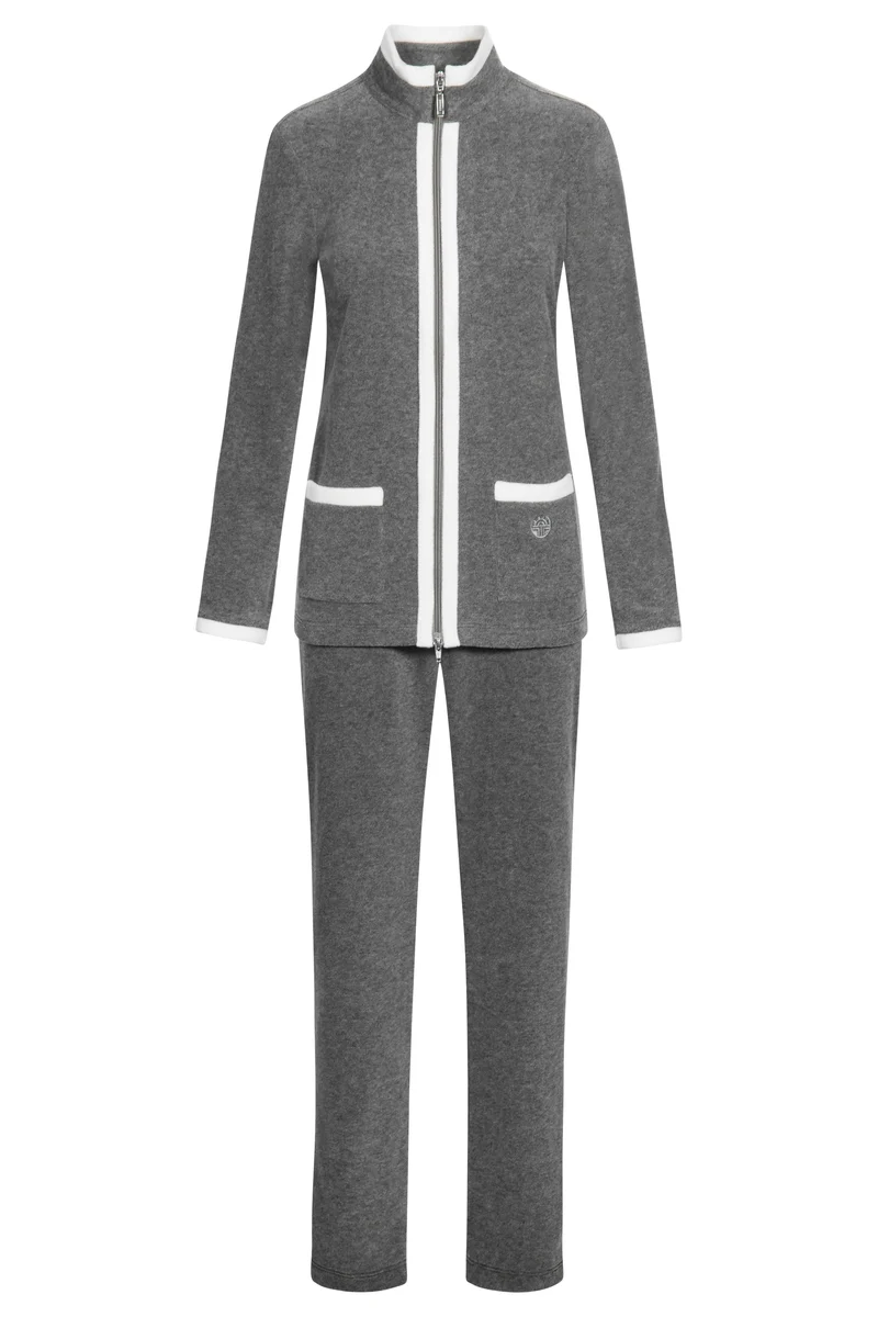 Lounge Suit 3883158
