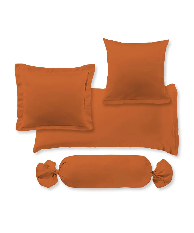 S-009100 | colours | fleuresse | Orange Kissenhülle aus Mako Satin uni | 5215 TERRA | 100% Baumwolle | 4043202060799
