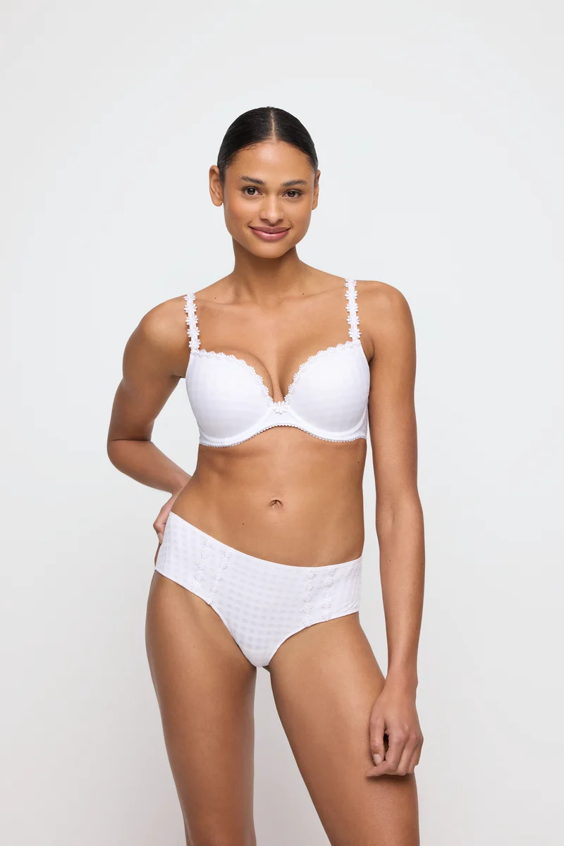 AVERO weiss Hotpants