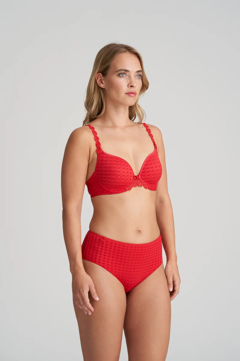AVERO scarlet Unterlegter BH Herzform
